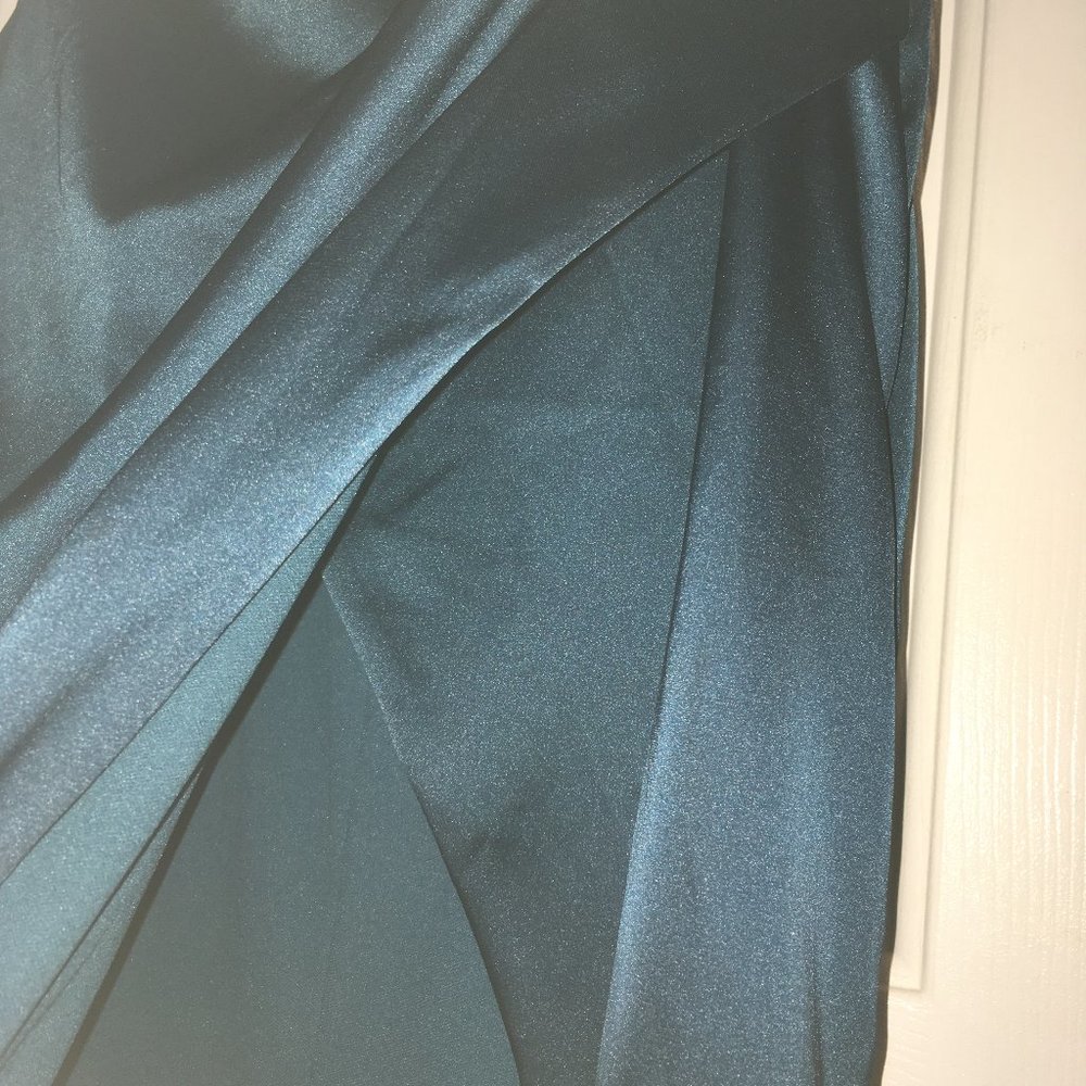 Prom/ Formal Dress - Picture 4 of 7